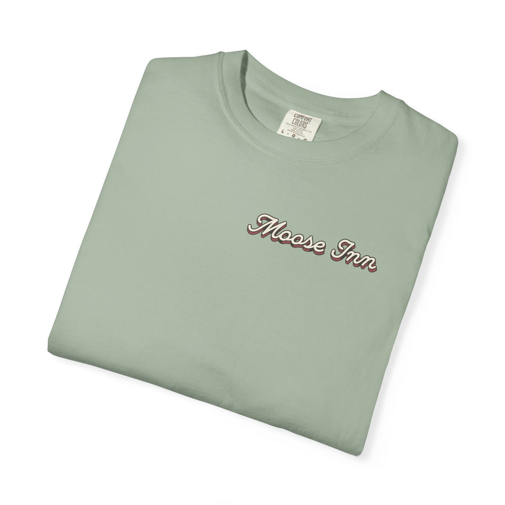 Moose Inn Welcome T-Shirt — Retro Dachshund Cabin Tee
