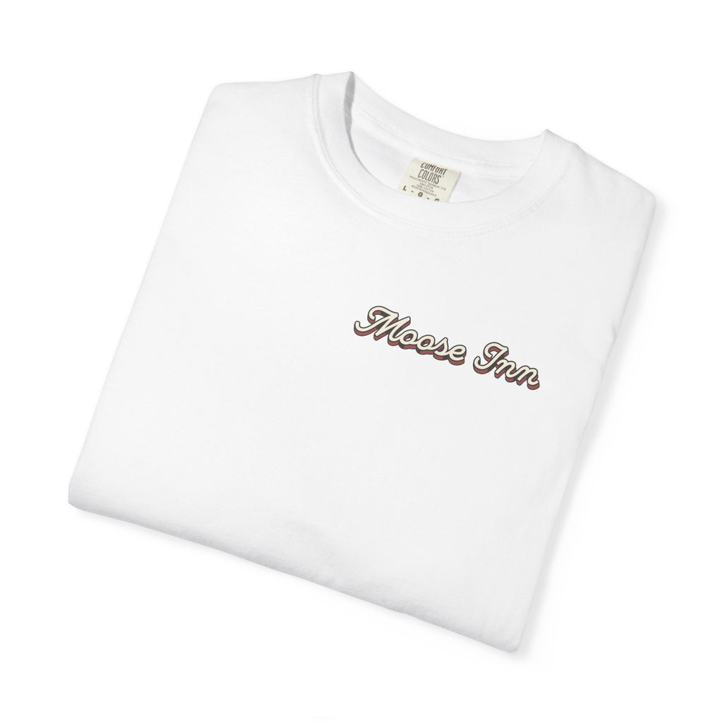 Moose Inn Welcome T-Shirt — Retro Dachshund Cabin Tee