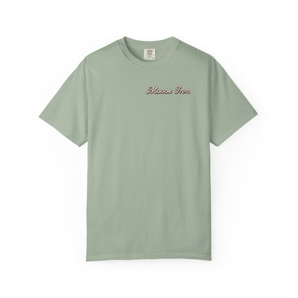 Moose Inn Welcome T-Shirt — Retro Dachshund Cabin Tee